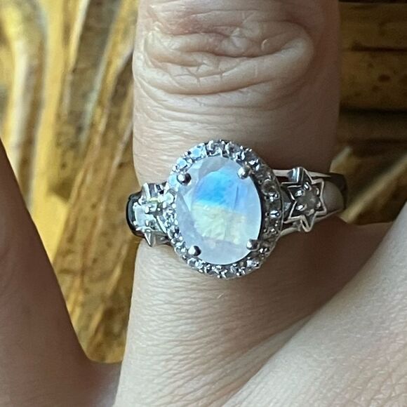Natural Rainbow Moonstone Sterling Silver Ring Size 6 - Picture 1 of 9